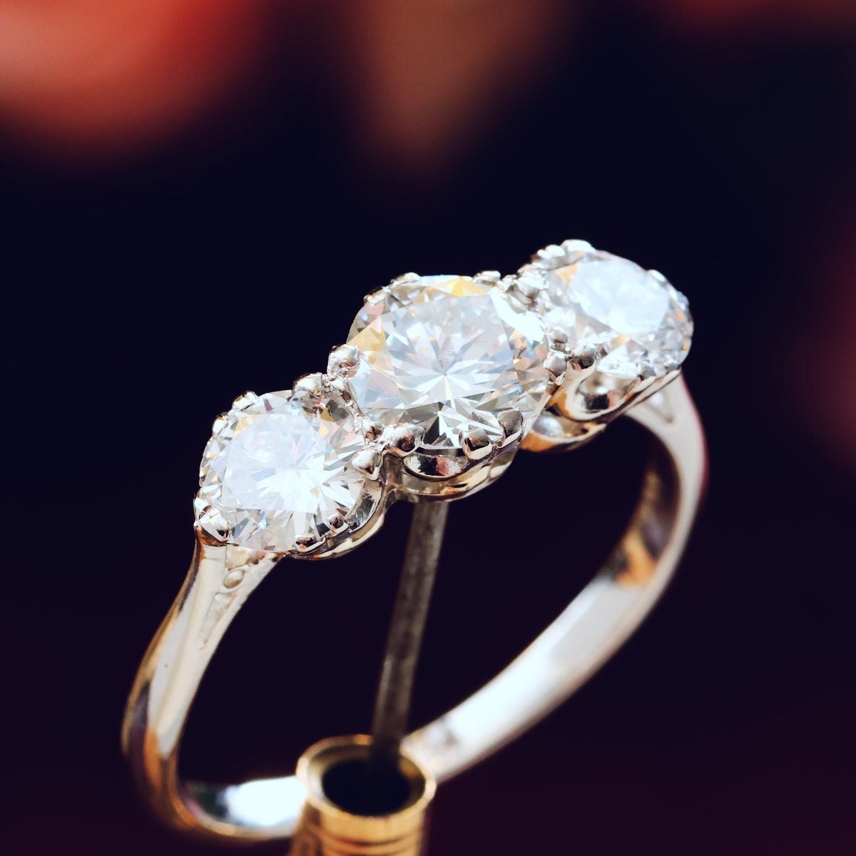 Superb 1.65ct Art Deco Platinum Diamond Trilogy Ring