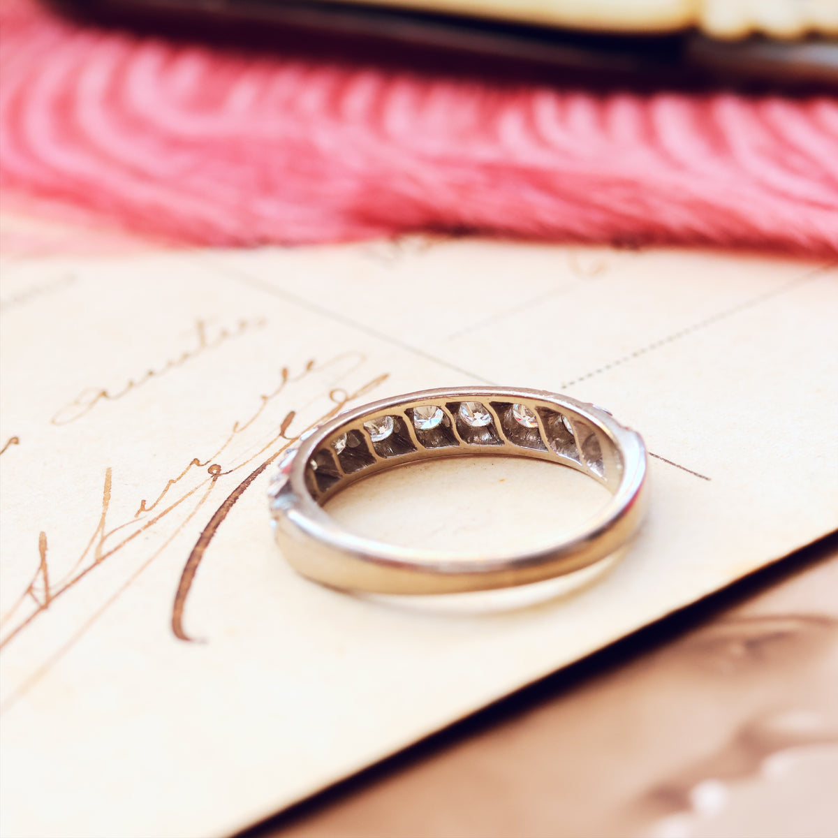 Fabulous Glitter! 18ct White Gold Diamond Half Eternity Ring