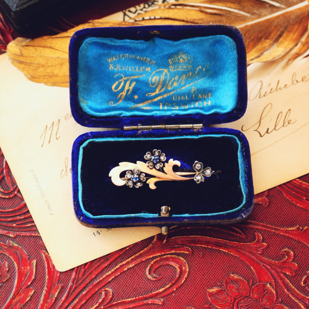 Vintage 1940's Diamond & Sapphire Garland Brooch