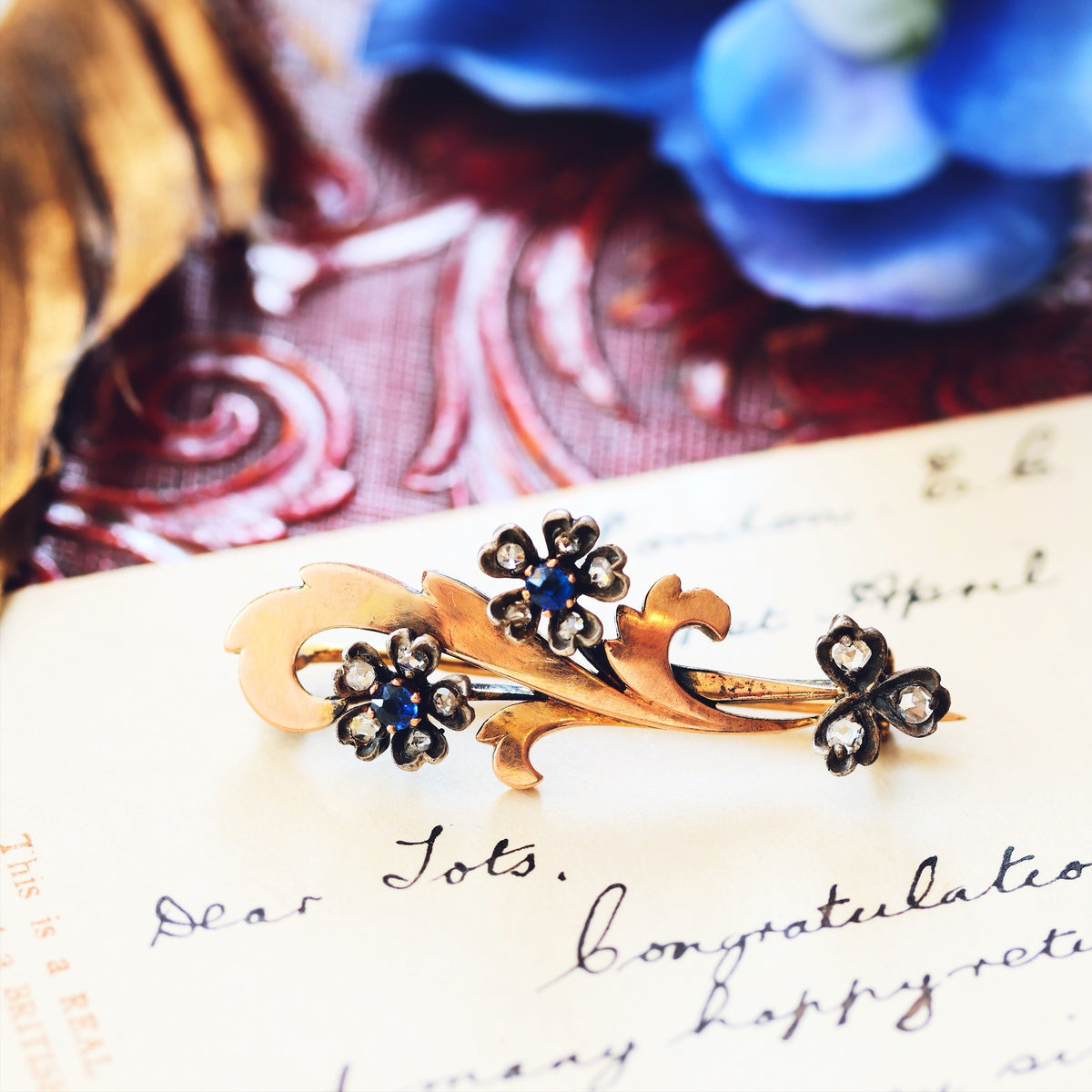 Vintage 1940's Diamond & Sapphire Garland Brooch