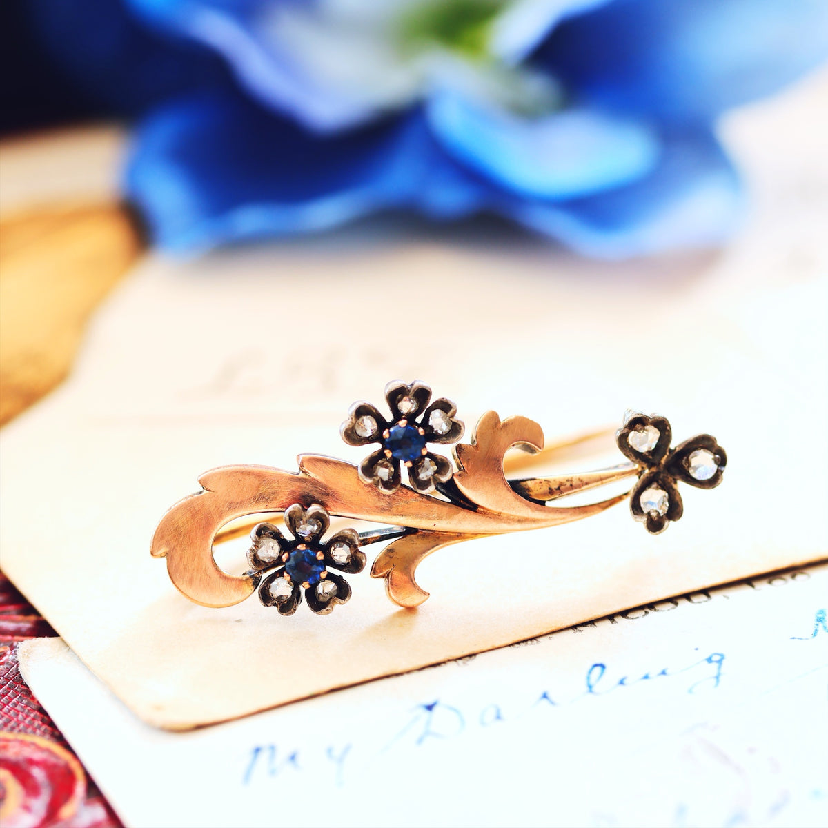 Vintage 1940's Diamond & Sapphire Garland Brooch
