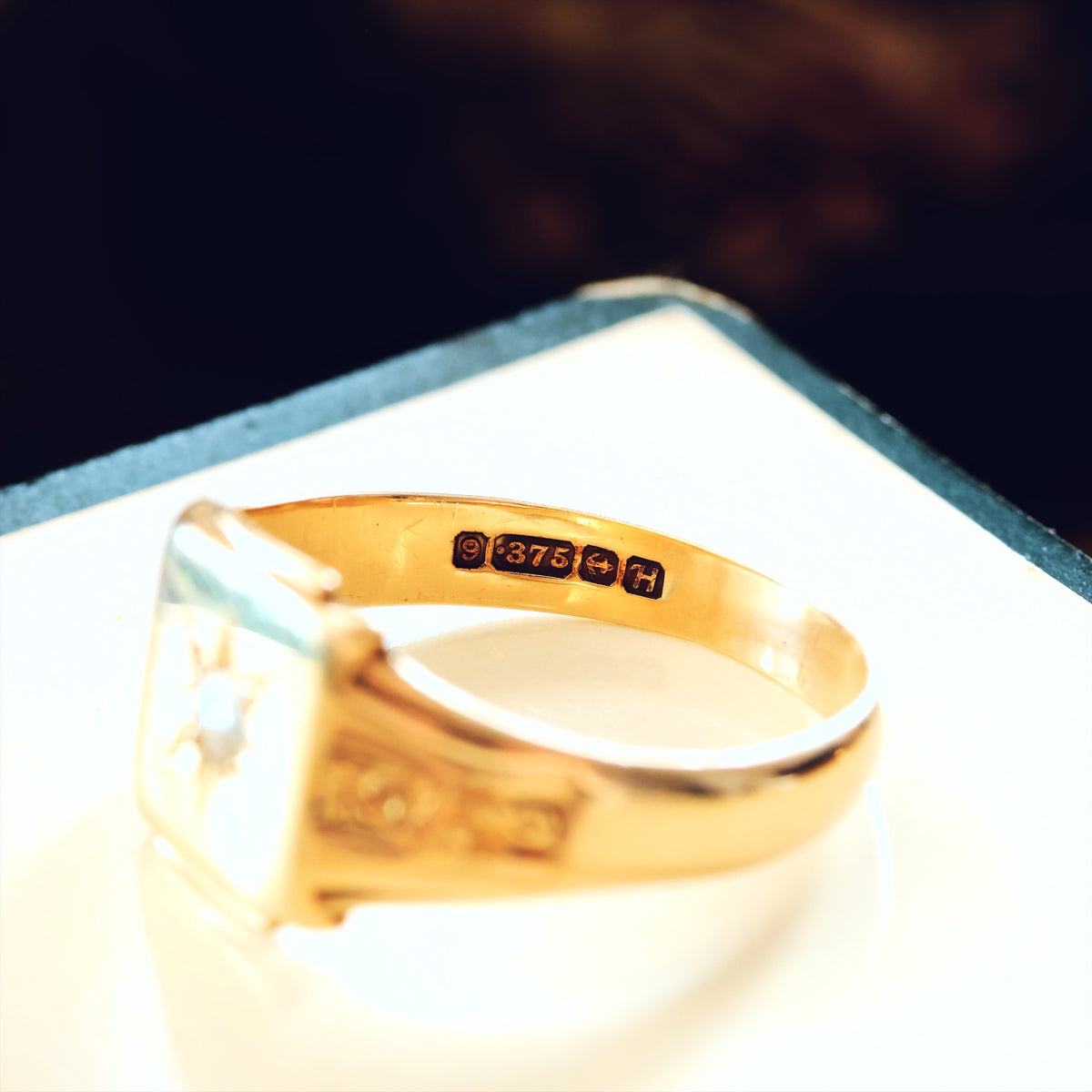 Vintage 1957 9ct Gold Men's Star Set Diamond Signet Ring