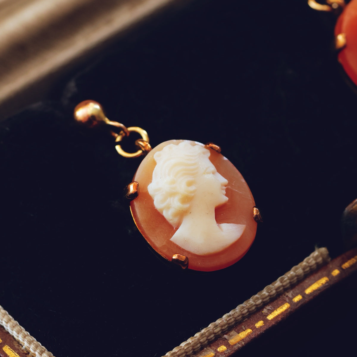 Vintage 1960's Shell Cameo Earrings