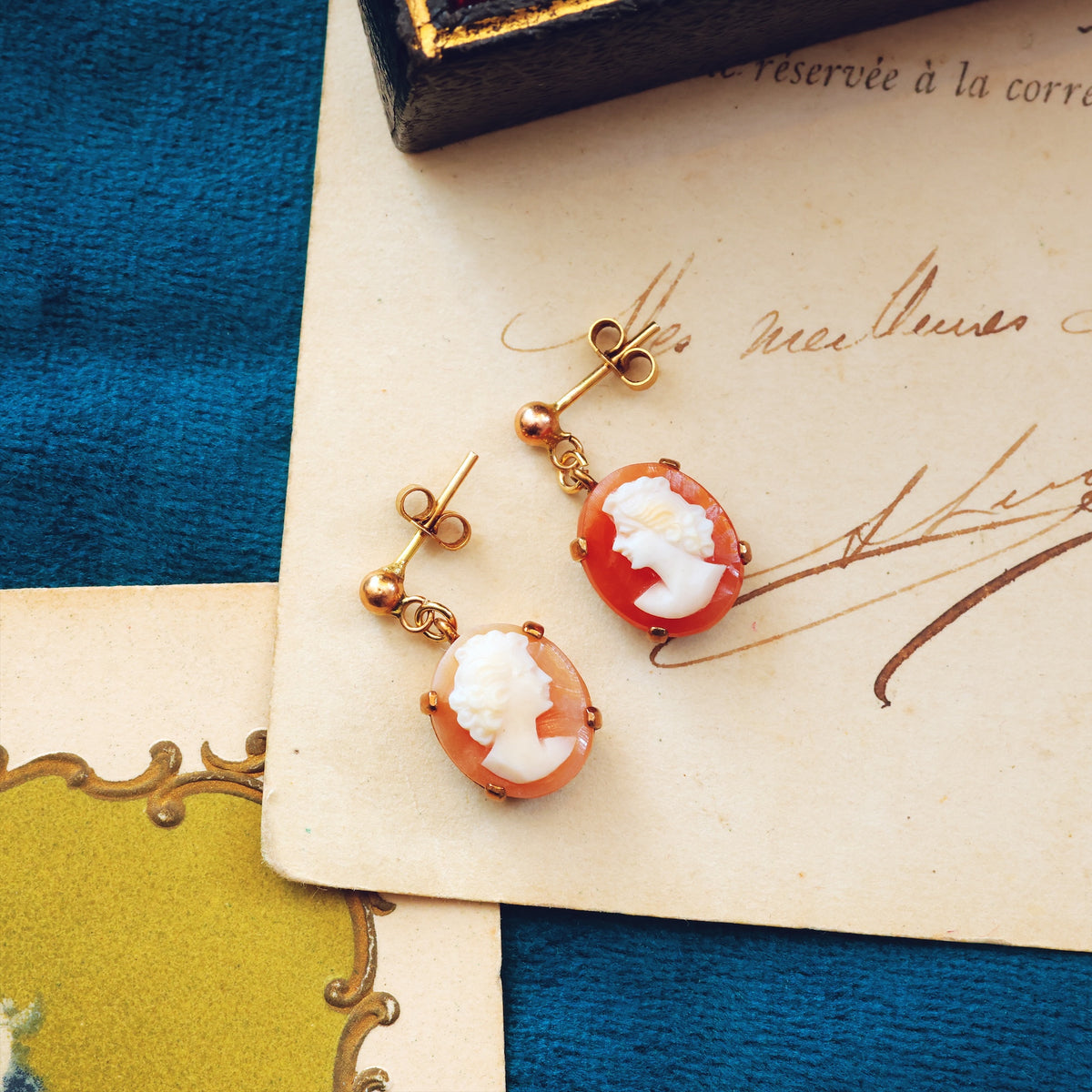 Vintage 1960's Shell Cameo Earrings
