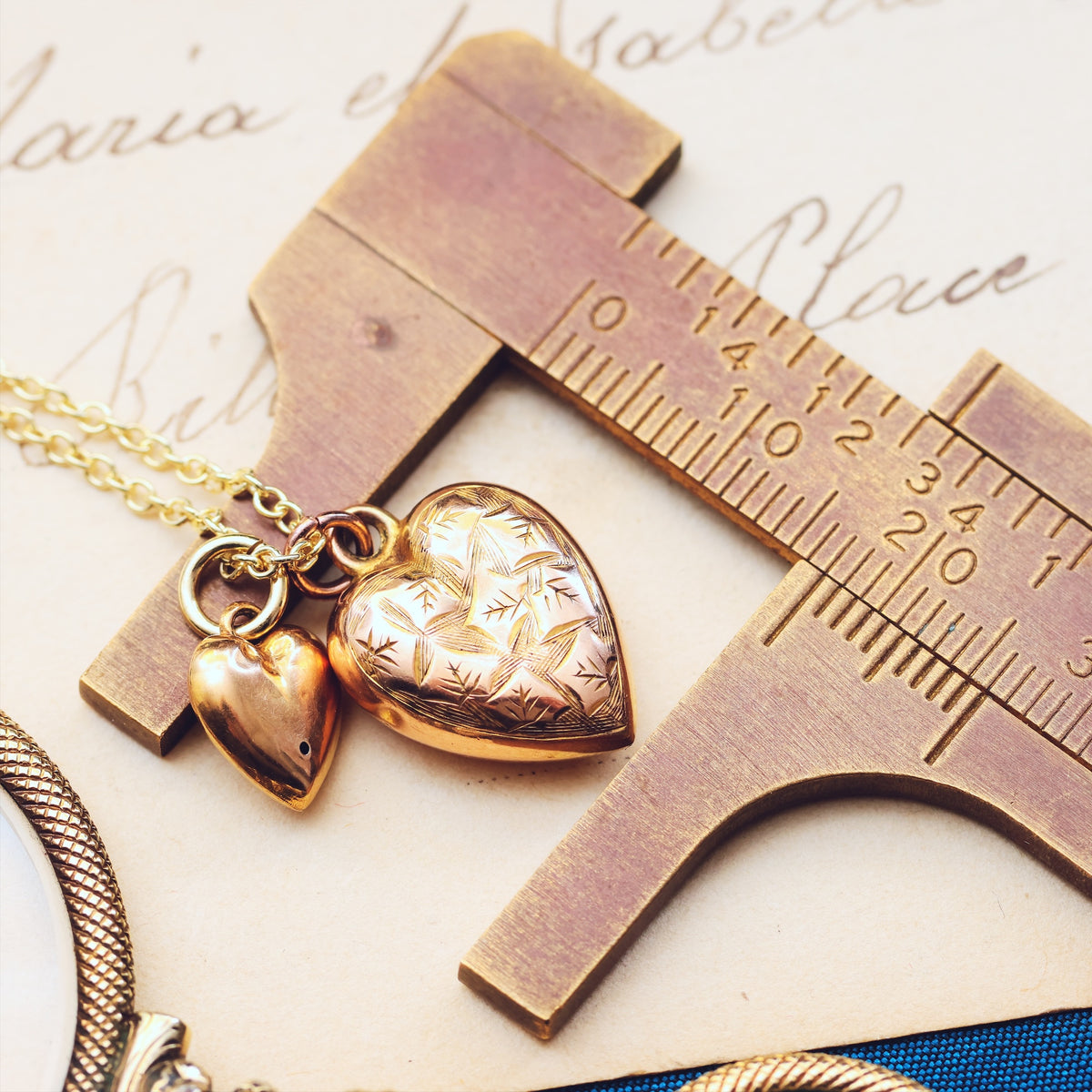 Twin Hearts! 9ct Gold Puffy Heart Pendant