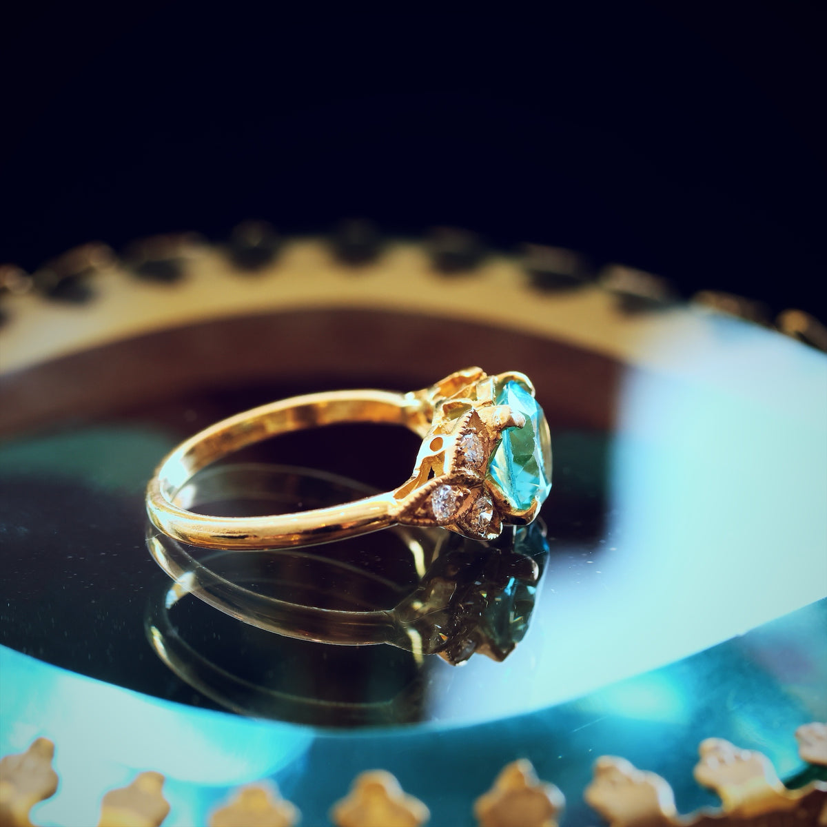 Vintage 9ct Blue Zircon & Diamond Cocktail Ring