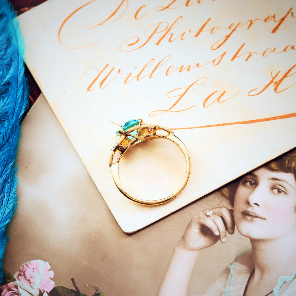 Vintage 9ct Blue Zircon & Diamond Cocktail Ring