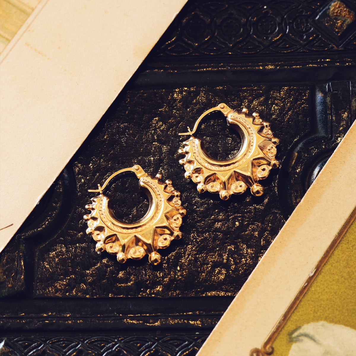Cute Lil' Vintage 9ct Gold Creole Earrings