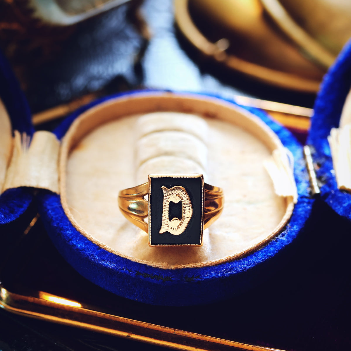 Vintage 9ct Gold Initial 'D' Signet Ring