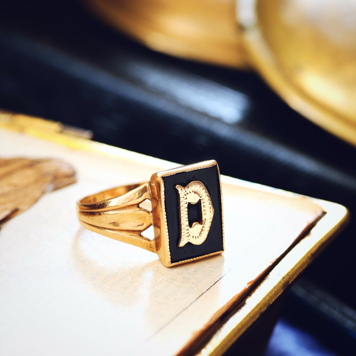 Vintage 9ct Gold Initial 'D' Signet Ring