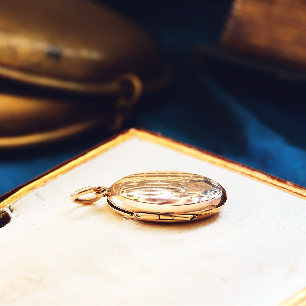 Bless'd Vintage 9ct Gold Oval Locket