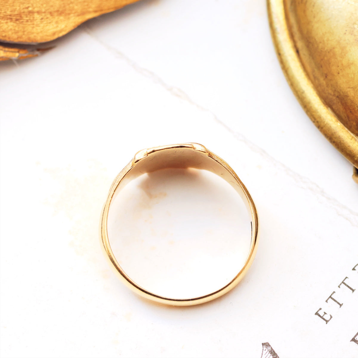 Vintage 1957 9ct Gold Men's Signet Ring