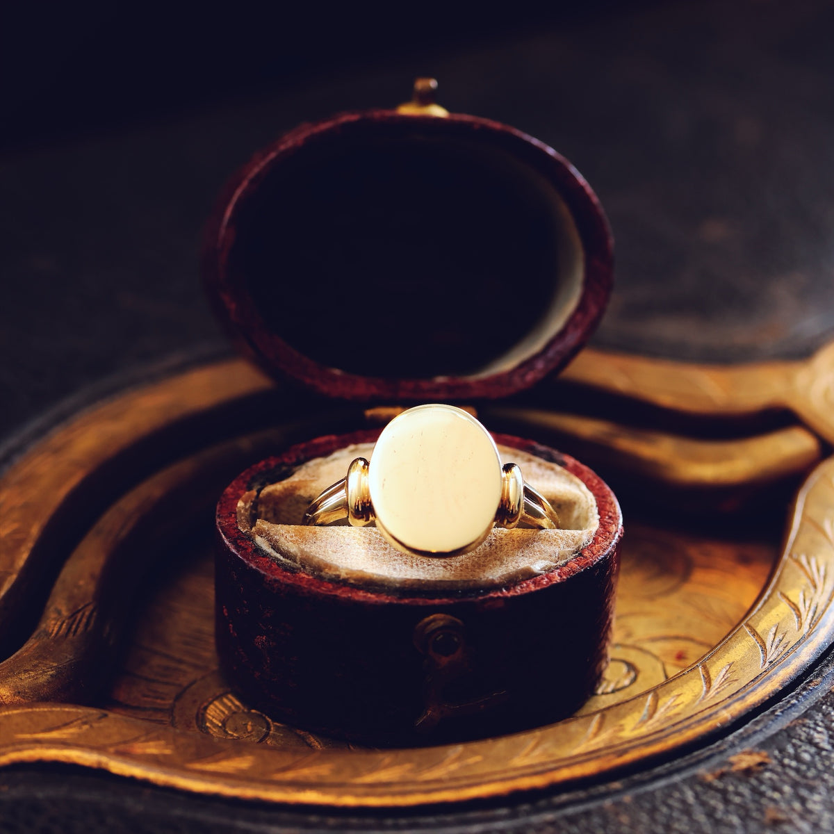 Cute Vintage 9ct Gold Women's Signet Ring