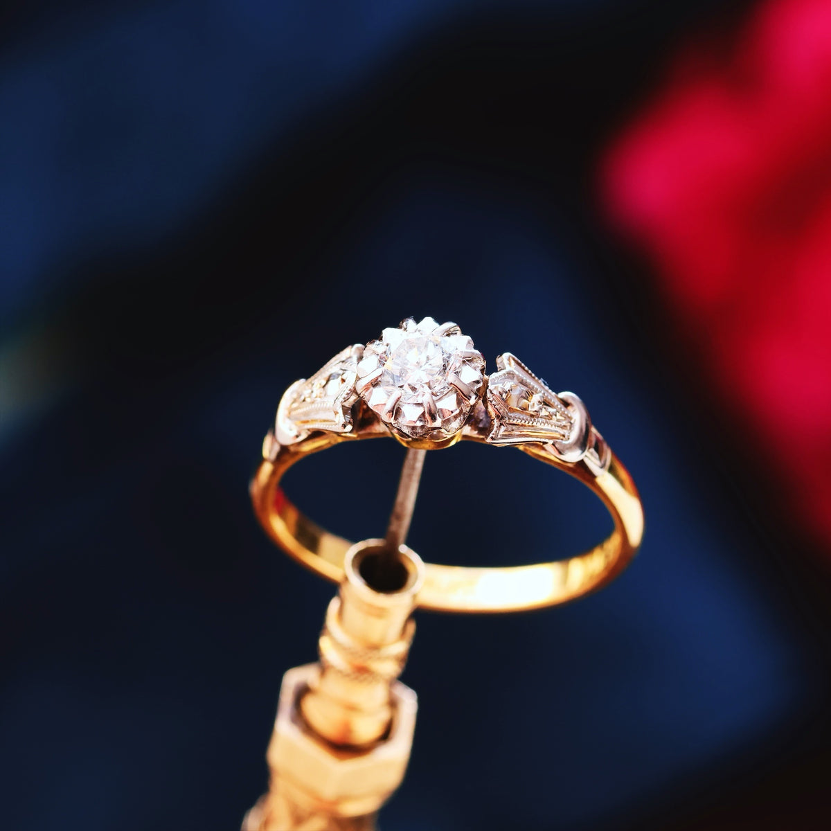 Gorgeous! Vintage Art Deco Diamond Engagement Ring