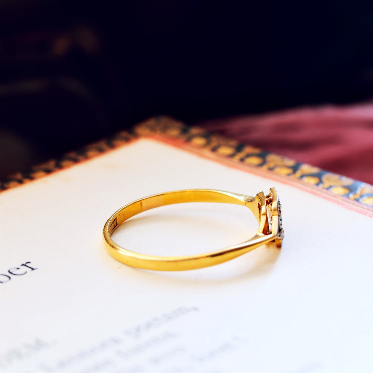 Petite Pretty Vintage Art Deco Diamond Ring