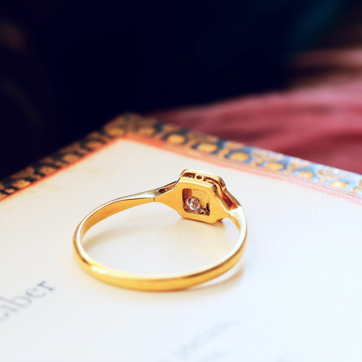 Petite Pretty Vintage Art Deco Diamond Ring