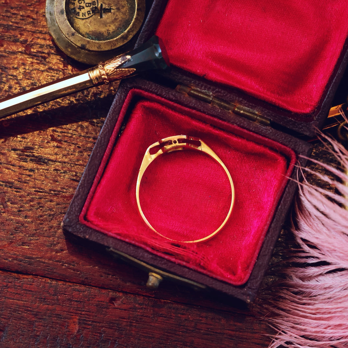 Petite Pretty Vintage Art Deco Diamond Ring