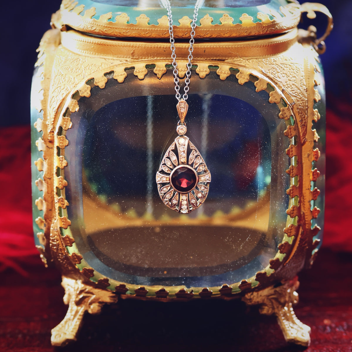 Vintage Art Deco Garnet & Diamond Pendant