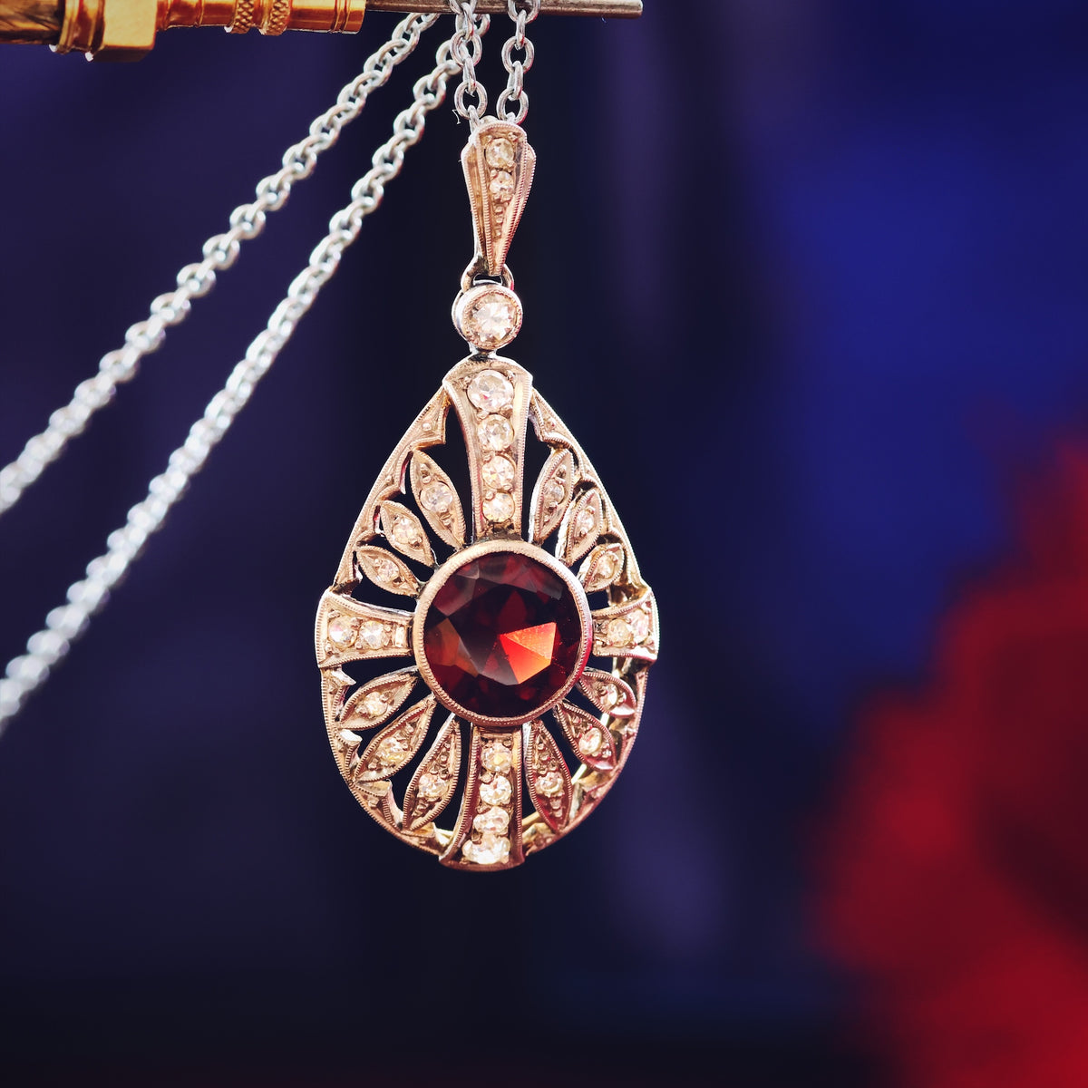 Vintage Art Deco Garnet & Diamond Pendant