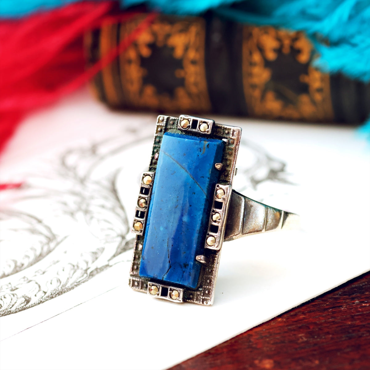 Vintage Art Deco Howlite Marcasite & Silver Ring