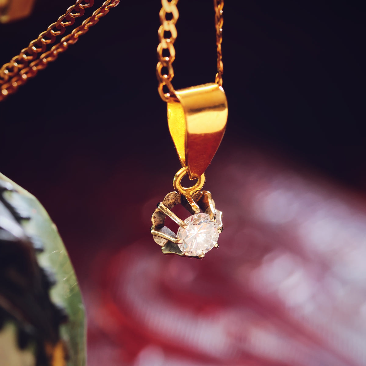 Vintage Brilliant-cut Diamond Solitaire Pendant