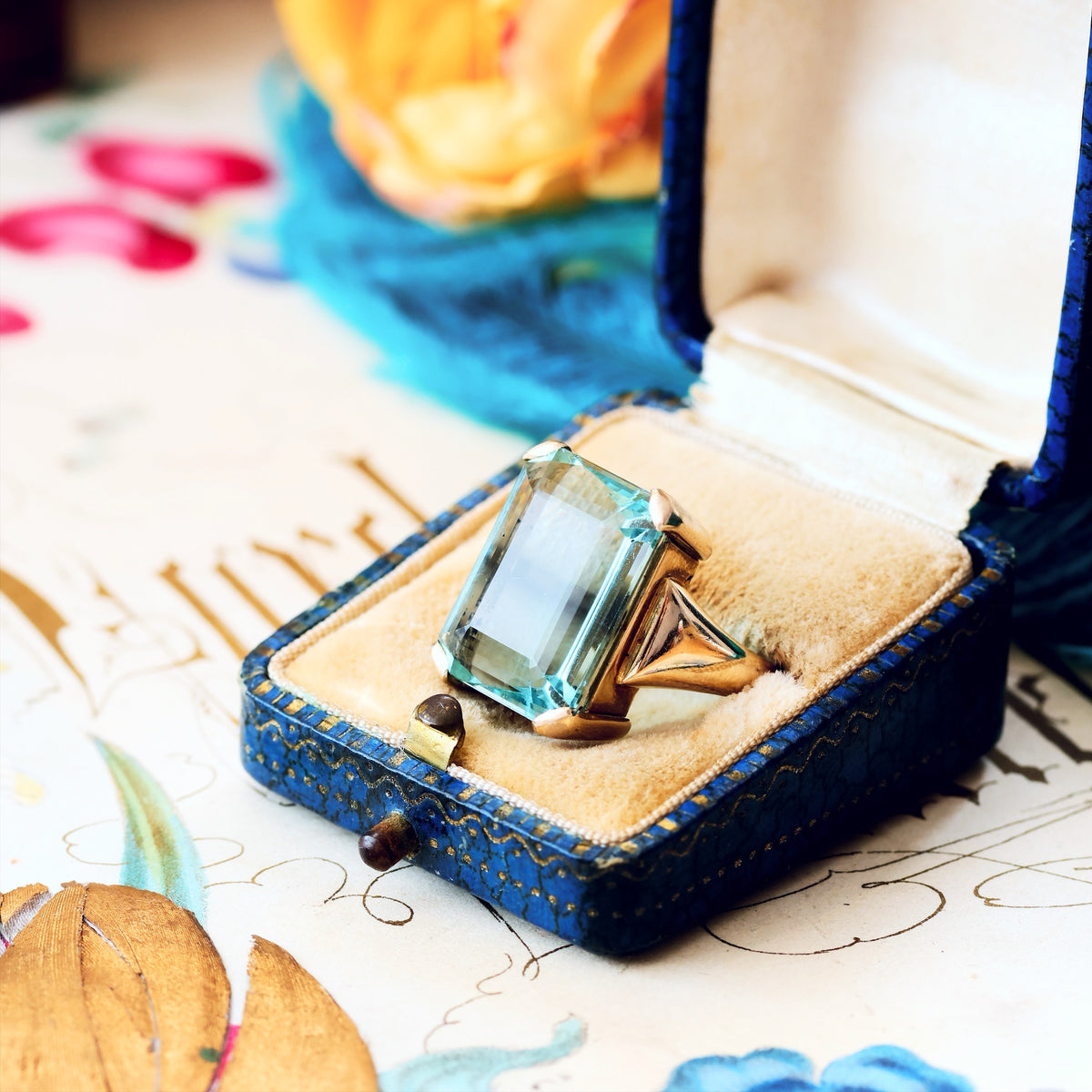 Superb Vintage Certificated Natural Aquamarine Cocktail Ring