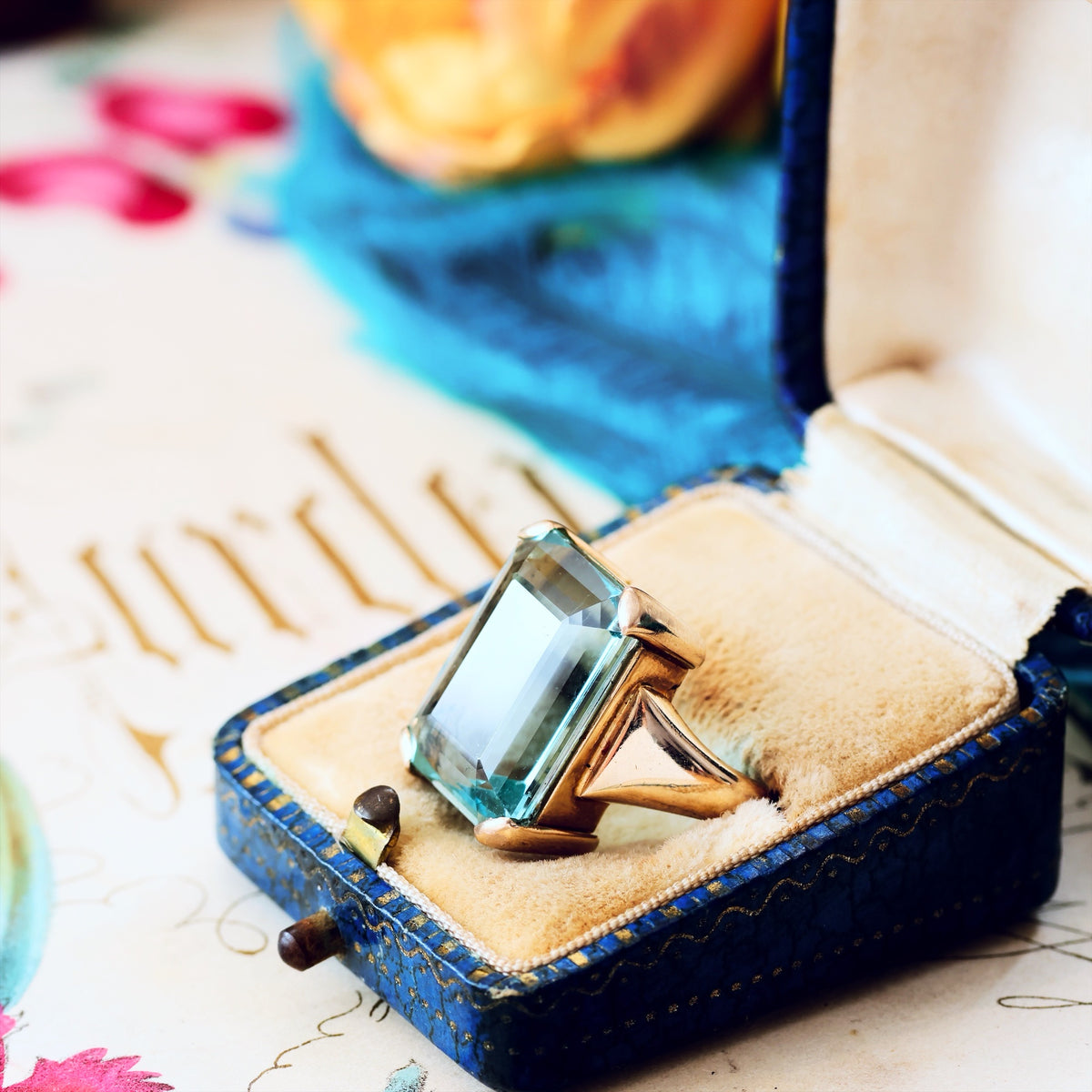 Superb Vintage Certificated Natural Aquamarine Cocktail Ring
