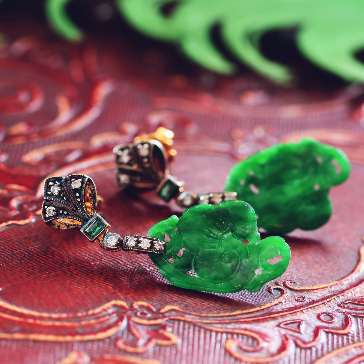 Vintage Chinese Jade Lotus Flower Drop Earrings
