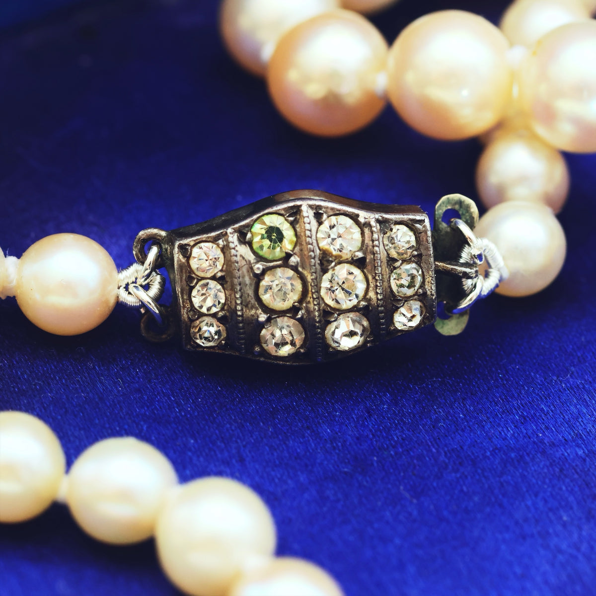 Sublime Vintage Cultured Saltwater Pearl Necklace