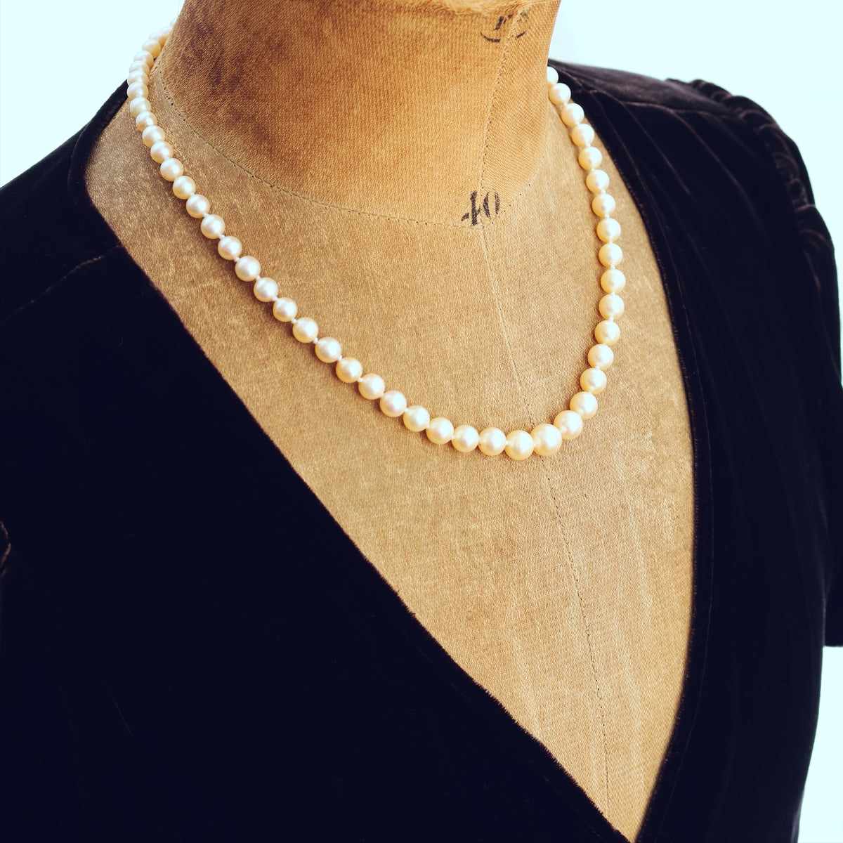 Sublime Vintage Cultured Saltwater Pearl Necklace