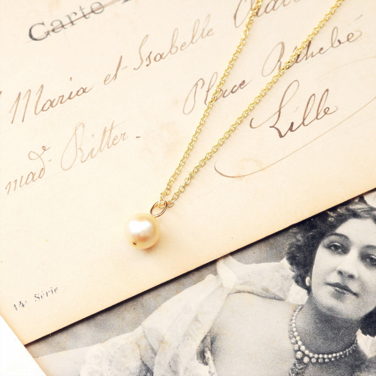 Lustrous Vintage Cultured Saltwater Pearl Pendant