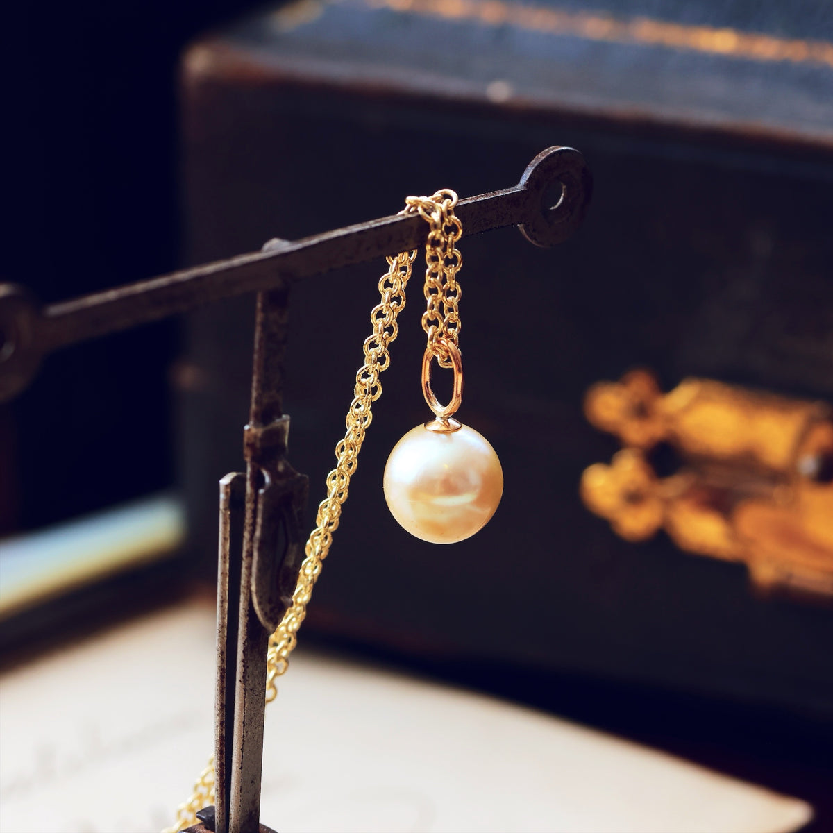  Vintage Cultured Saltwater Pearl Pendant