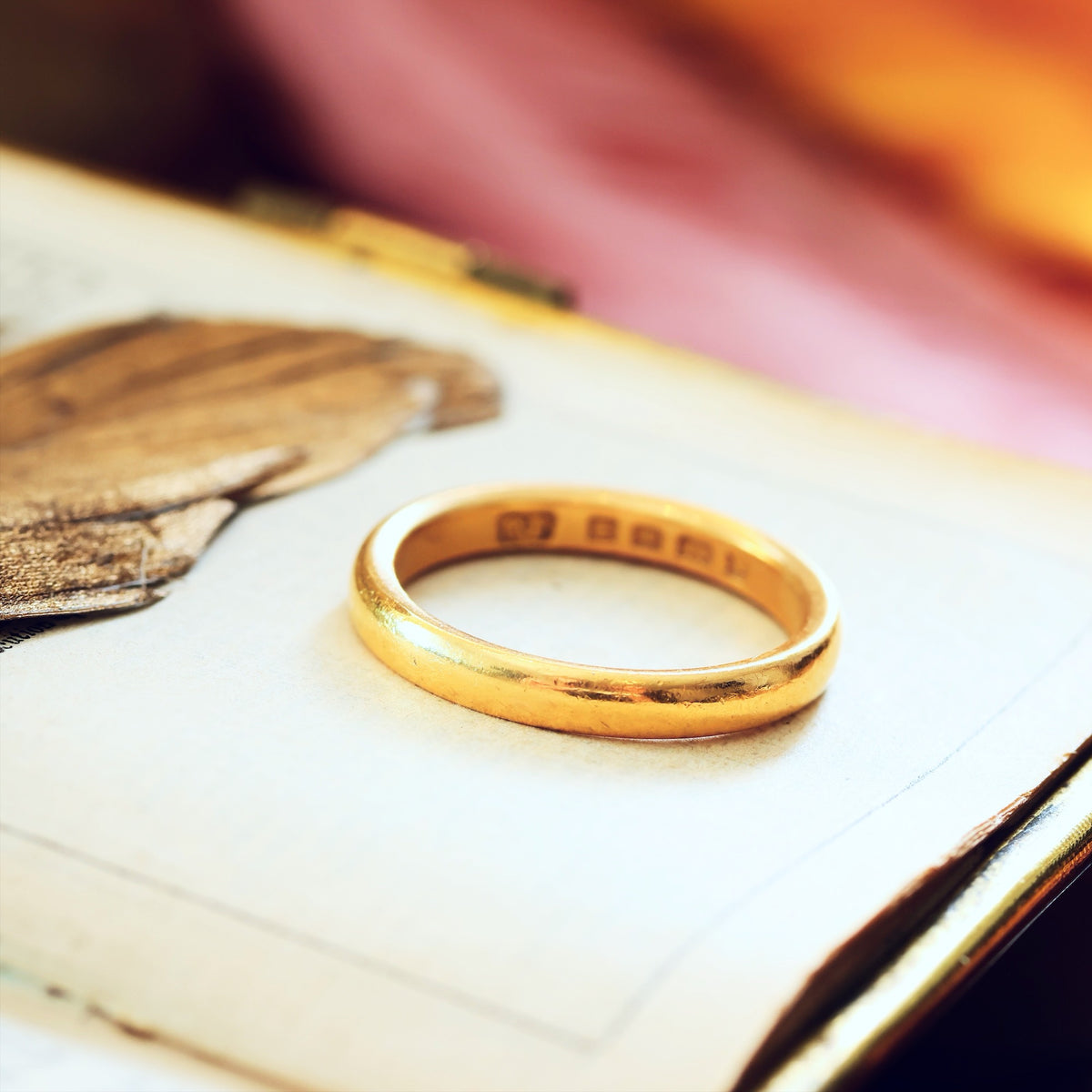 Vintage Date 1927 Gent's 22ct Gold Wedding Band