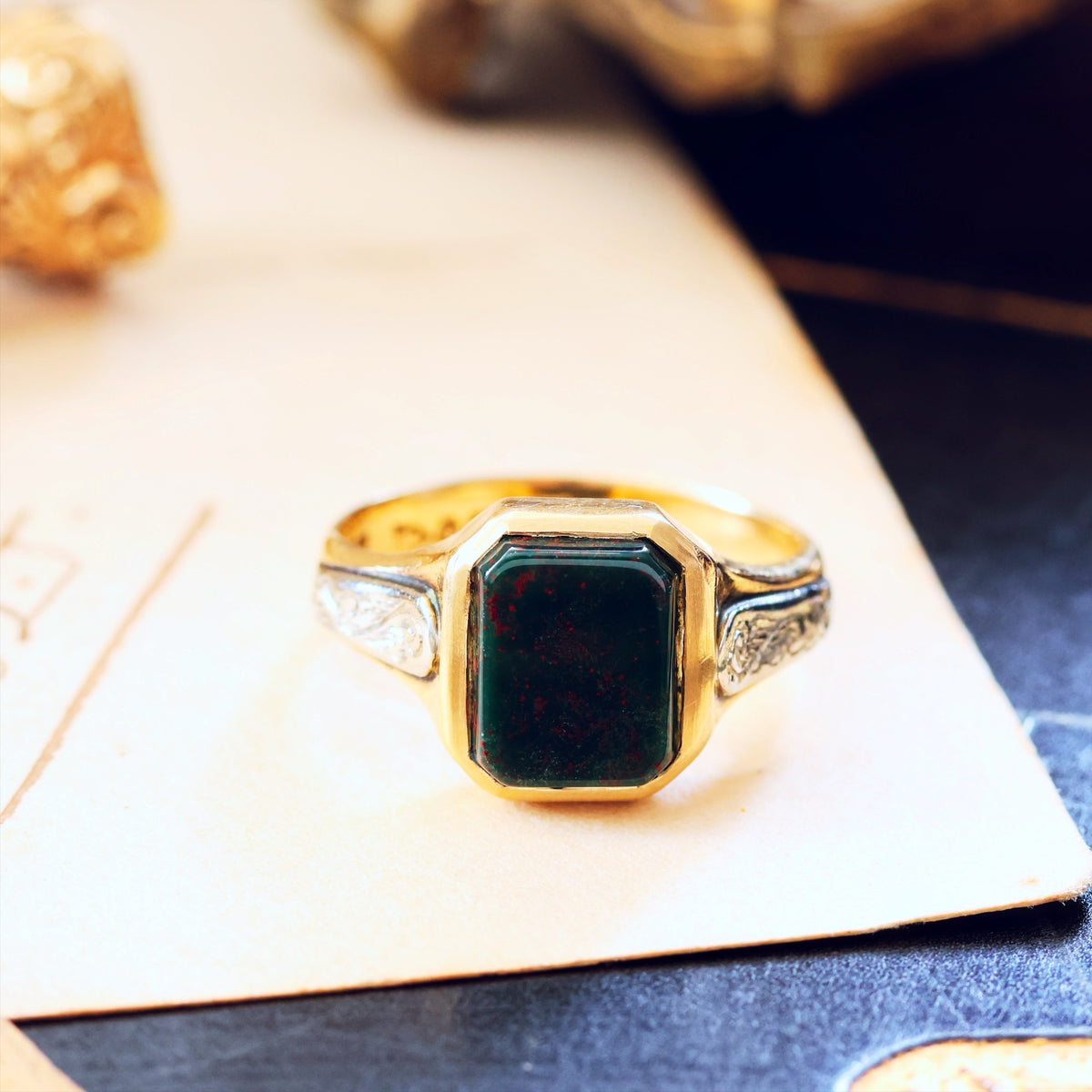 Vintage Date 1936 Art Deco Bloodstone Signet Ring
