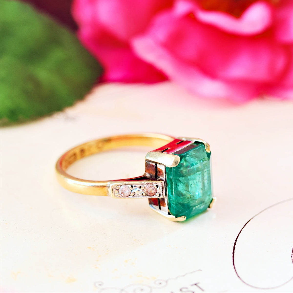 Unusual Vintage Date 1952 Emerald & Diamond Ring