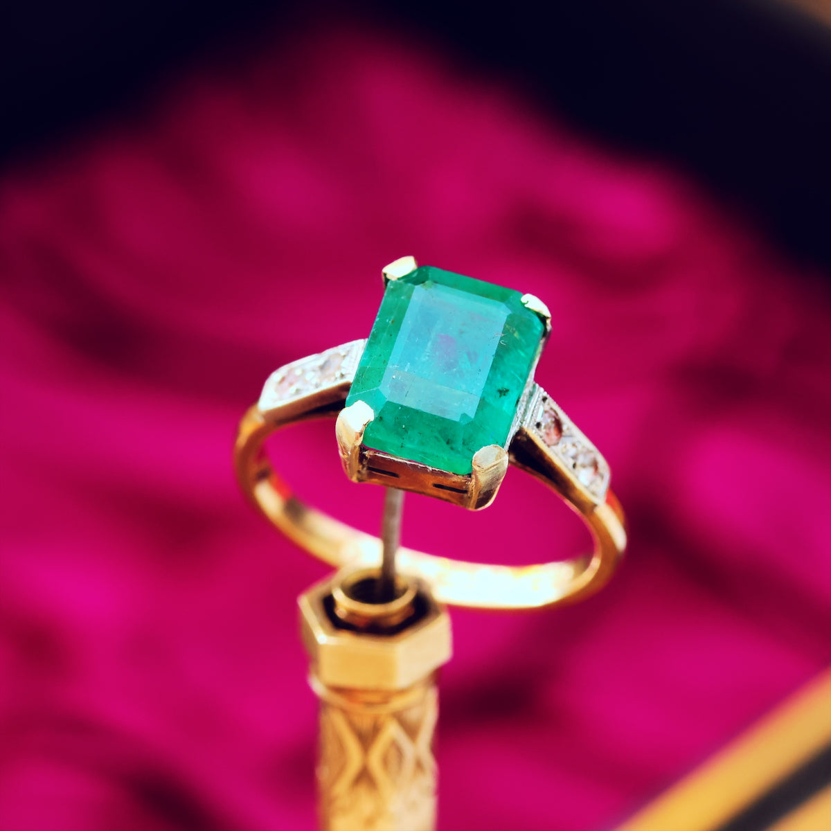 Unusual Vintage Date 1952 Emerald & Diamond Ring