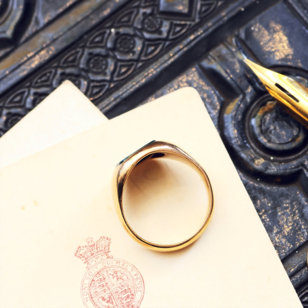 Classic Date 1960 9ct Gold Bloodstone Signet Ring