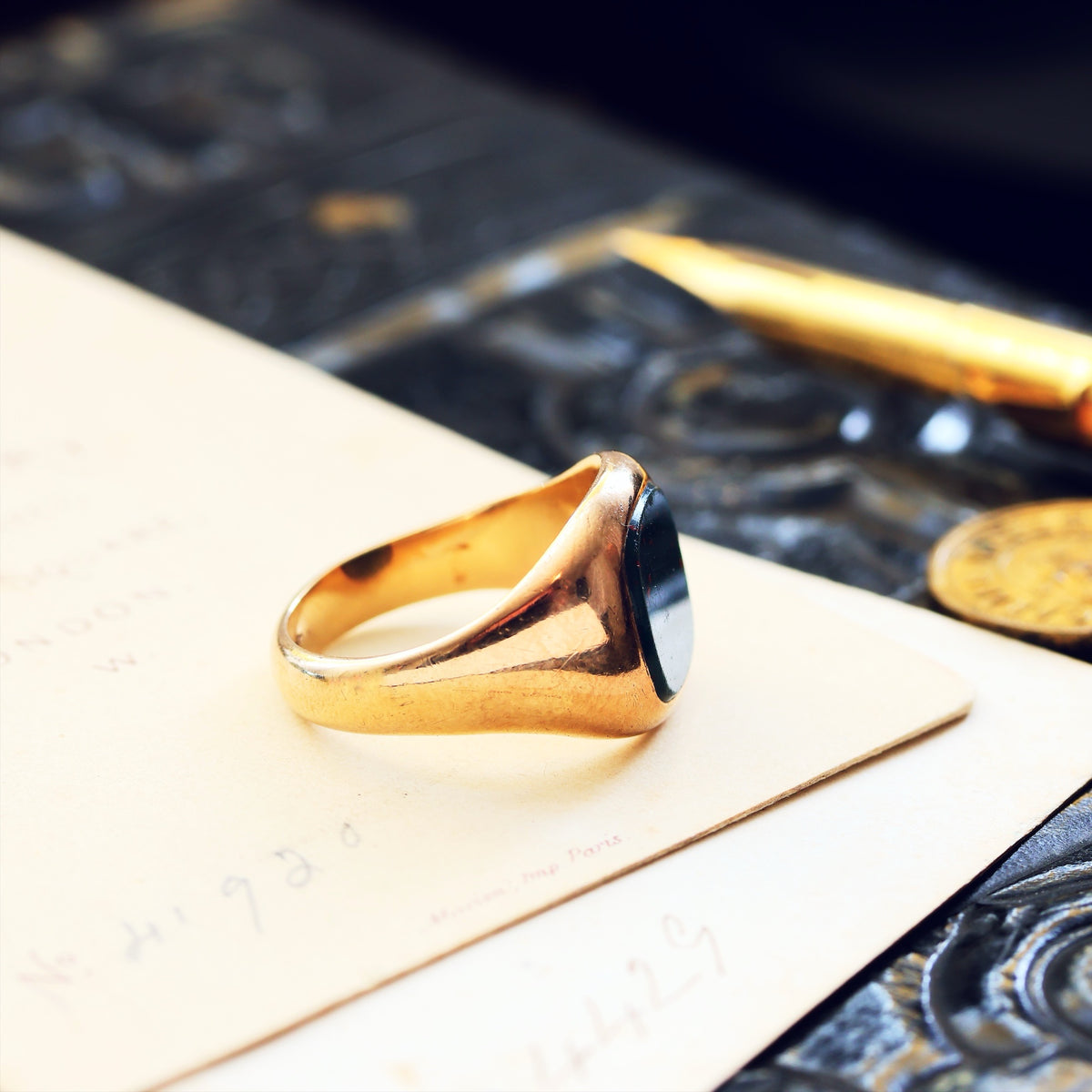 Classic Date 1960 9ct Gold Bloodstone Signet Ring