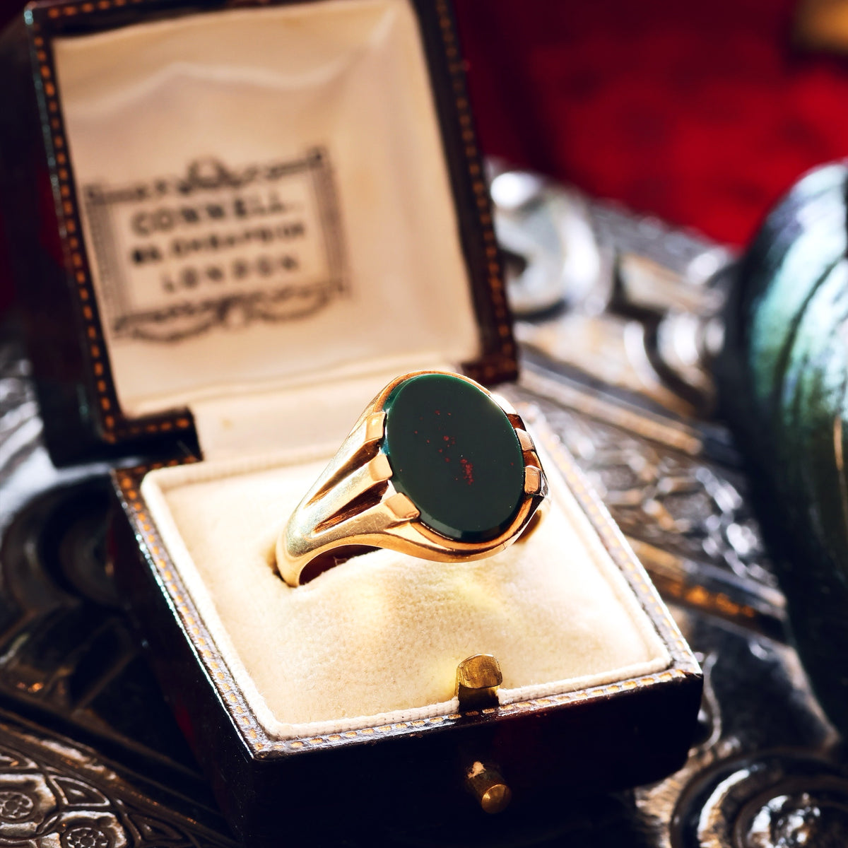 Vintage Date 1960 9ct Gold Bloodstone Signet Ring