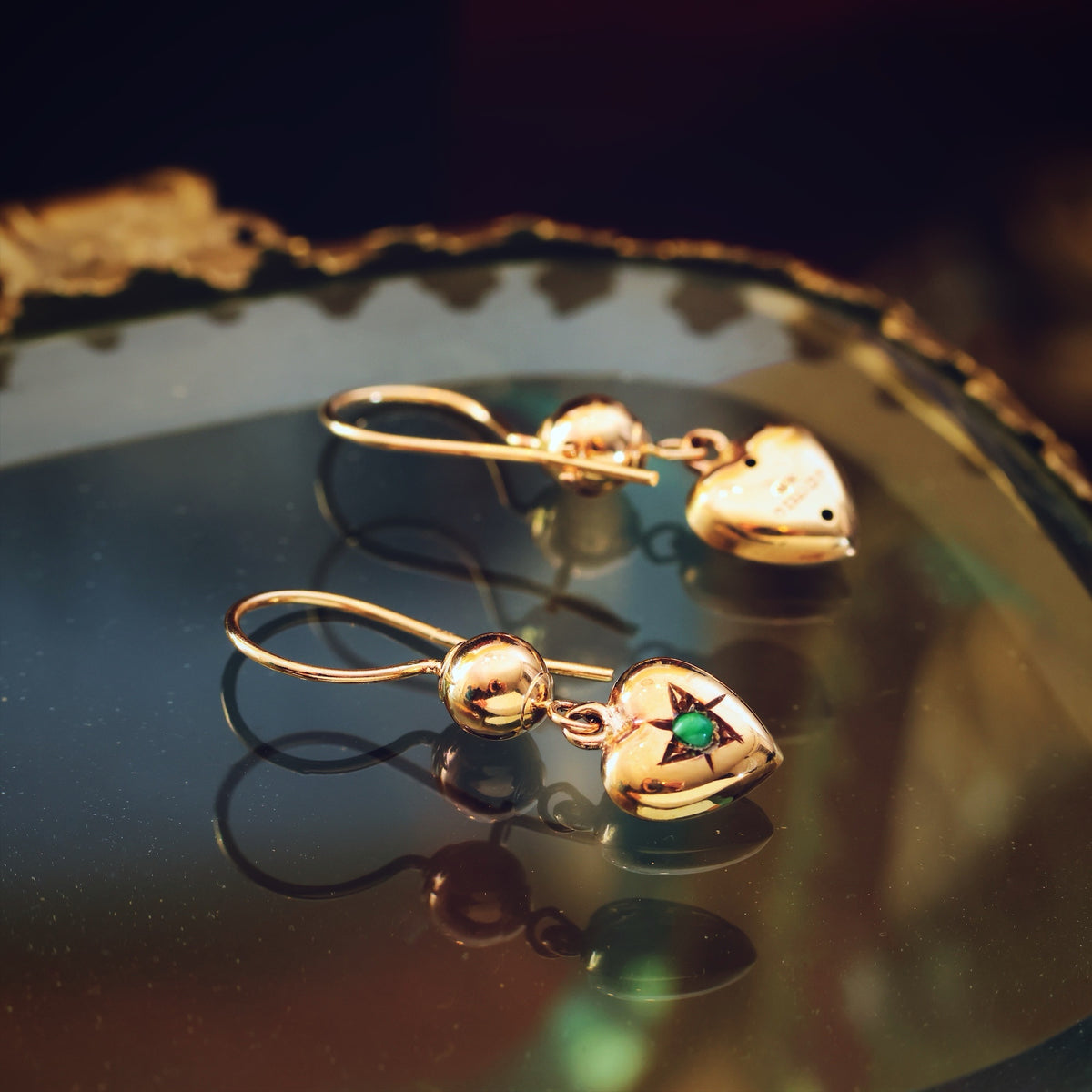 Date 1960 9ct Gold Sweetheart Drop Earrings