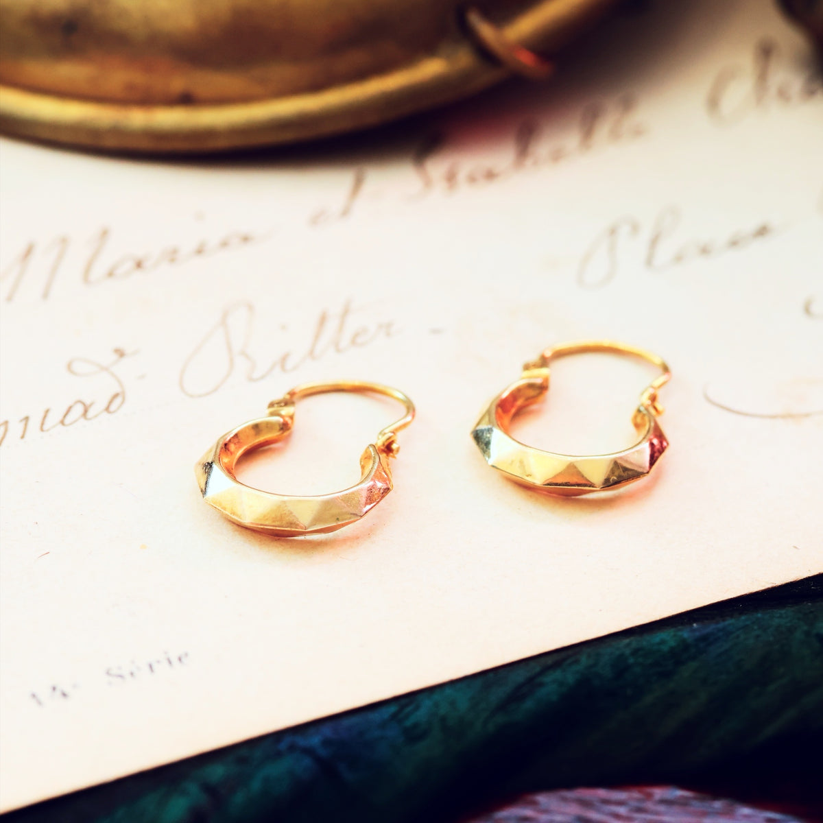 Vintage Date 1972 9ct Gold Faceted Hoop Earrings