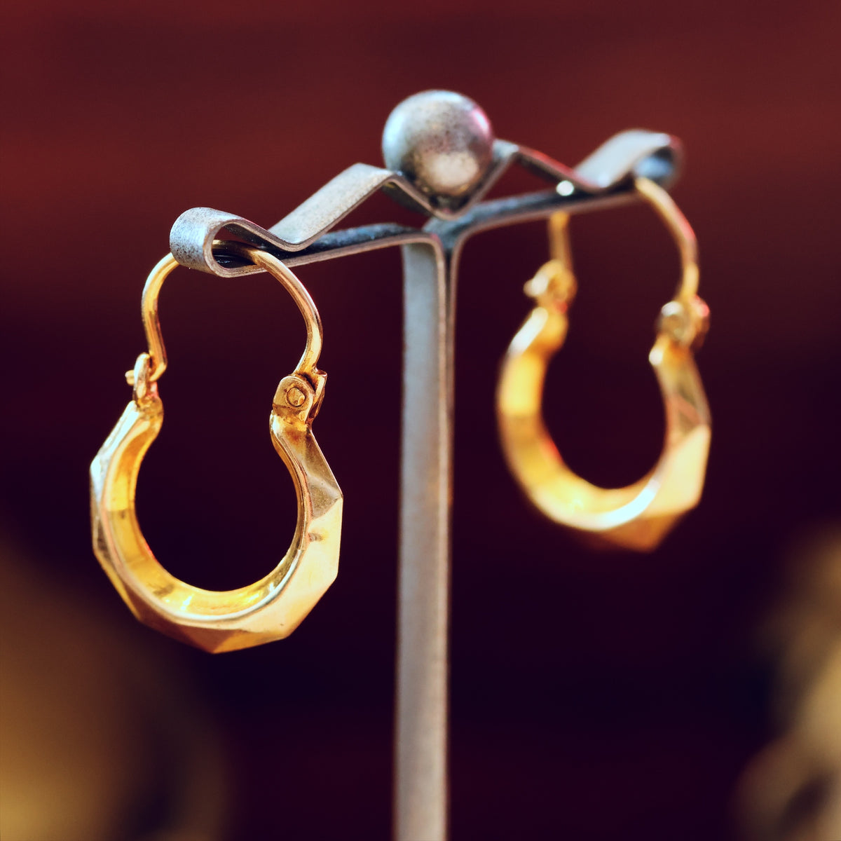 Vintage Date 1972 9ct Gold Faceted Hoop Earrings