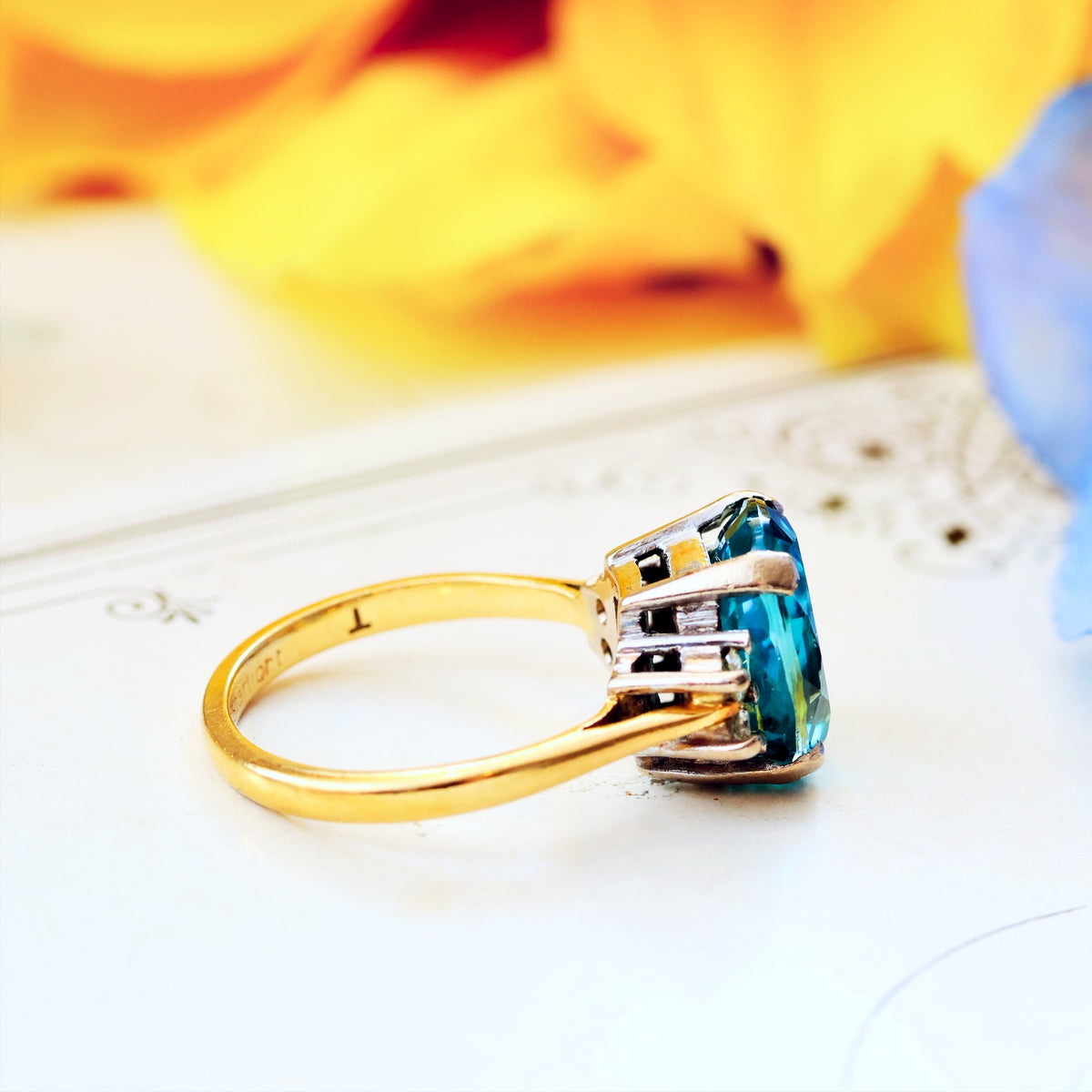 Date 1974 Starlight Blue Zircon & Diamond Ring