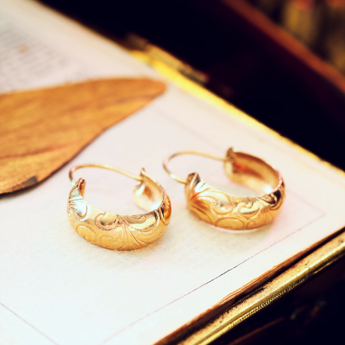 Vintage Date 1975 9ct Gold Hoop Earrings
