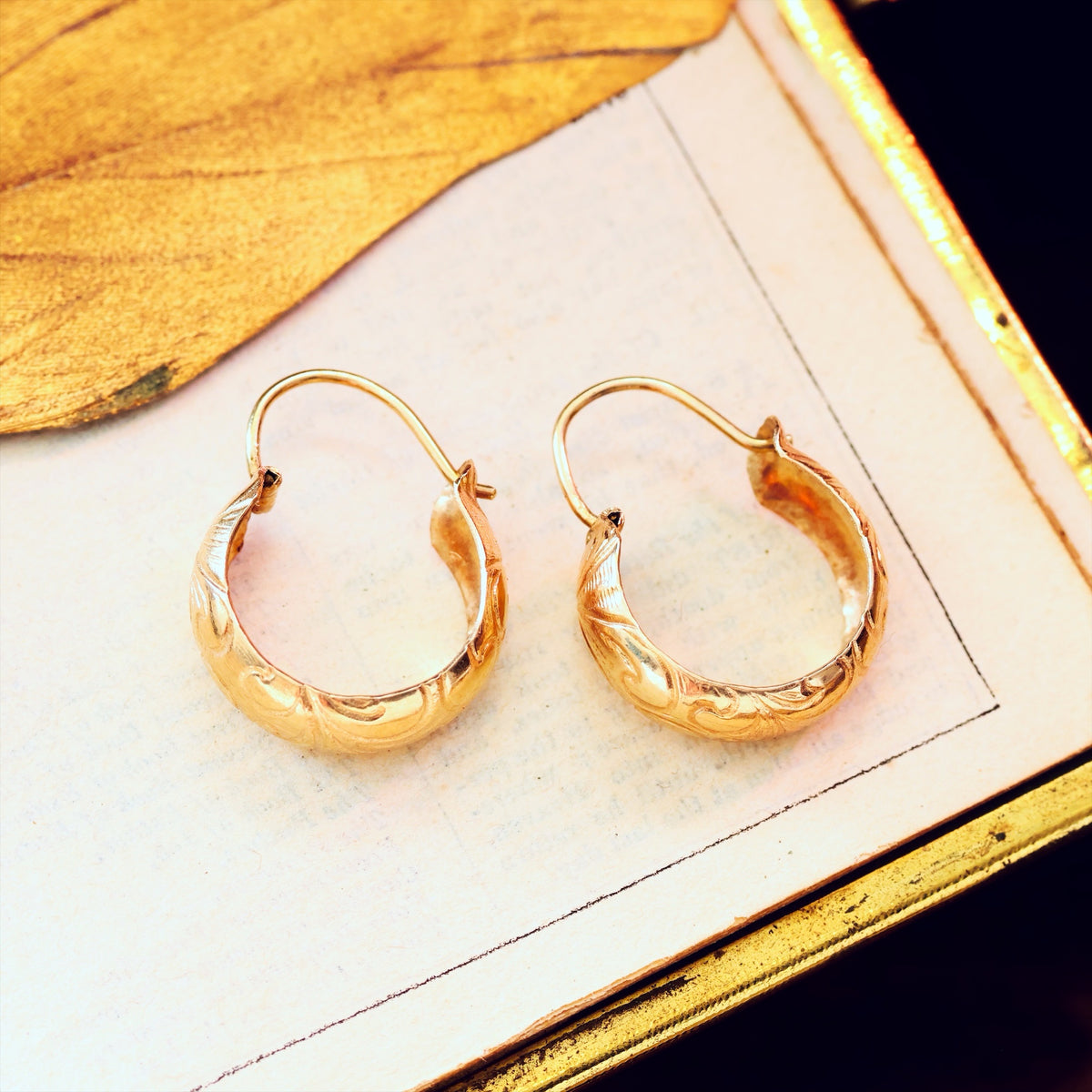 Vintage Date 1975 9ct Gold Hoop Earrings