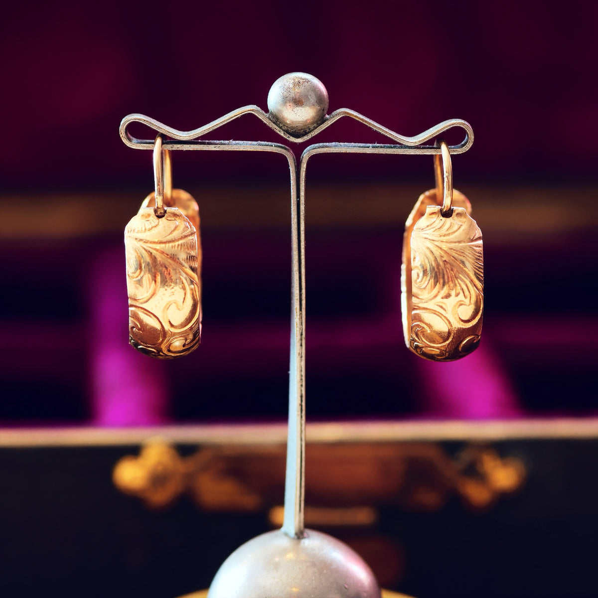 Vintage Date 1975 9ct Gold Hoop Earrings