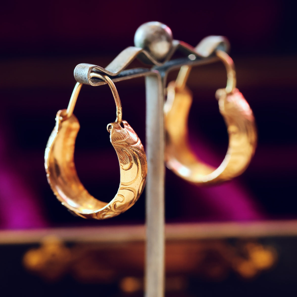 Vintage Date 1975 9ct Gold Hoop Earrings