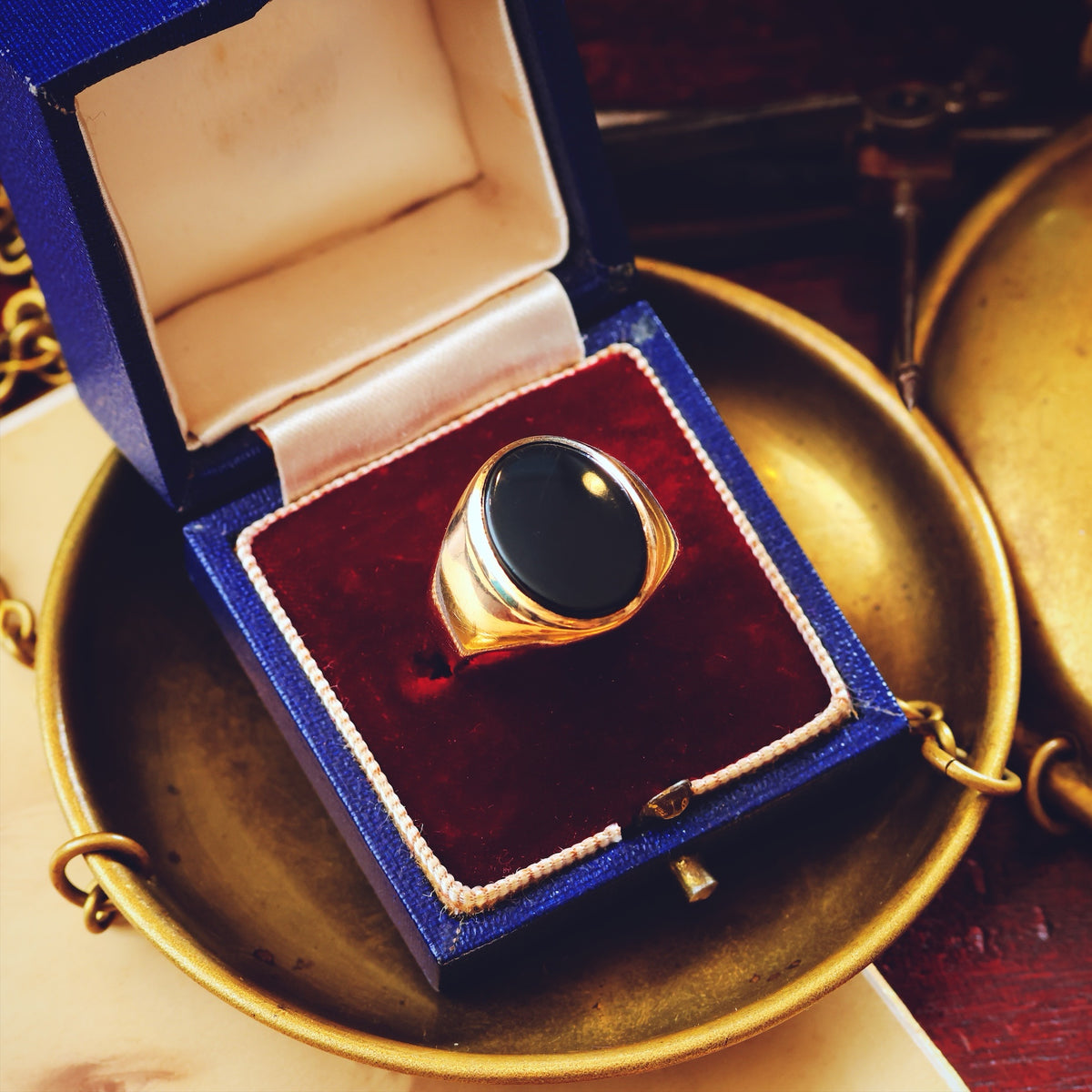 Vintage Date 1975 Black Onyx Signet Ring