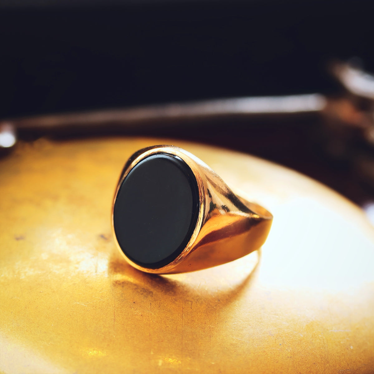 Vintage Date 1975 Black Onyx Signet Ring