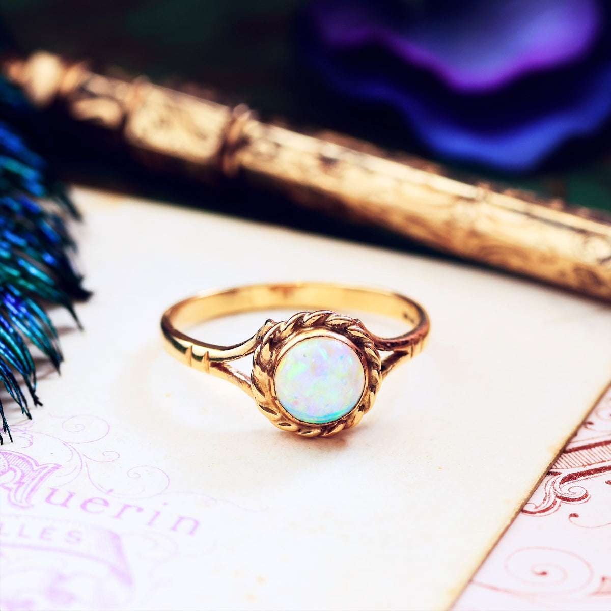 Vintage Date 1976 Crystal Opal Cabochon Ring